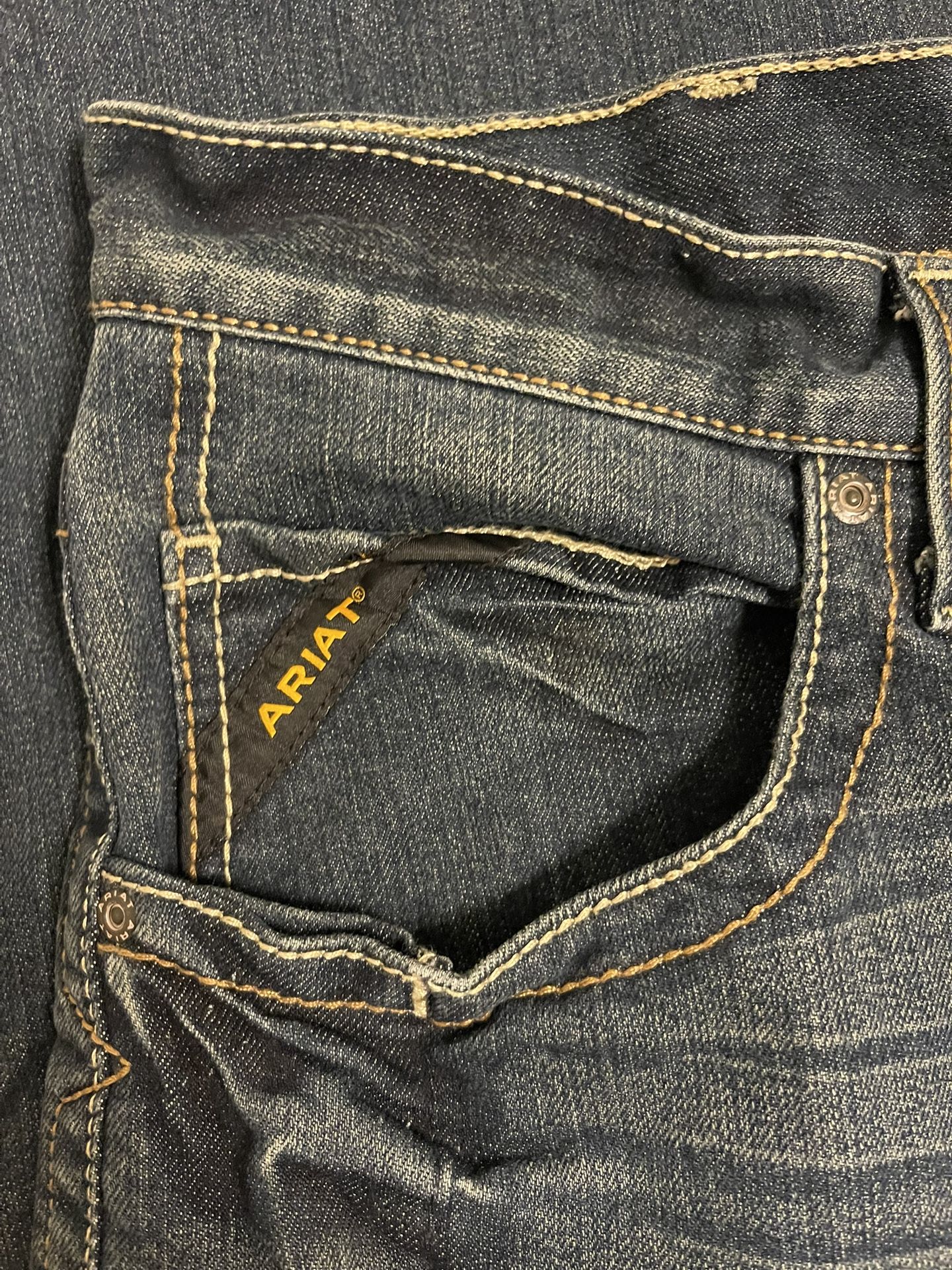 ARIAT Jeans