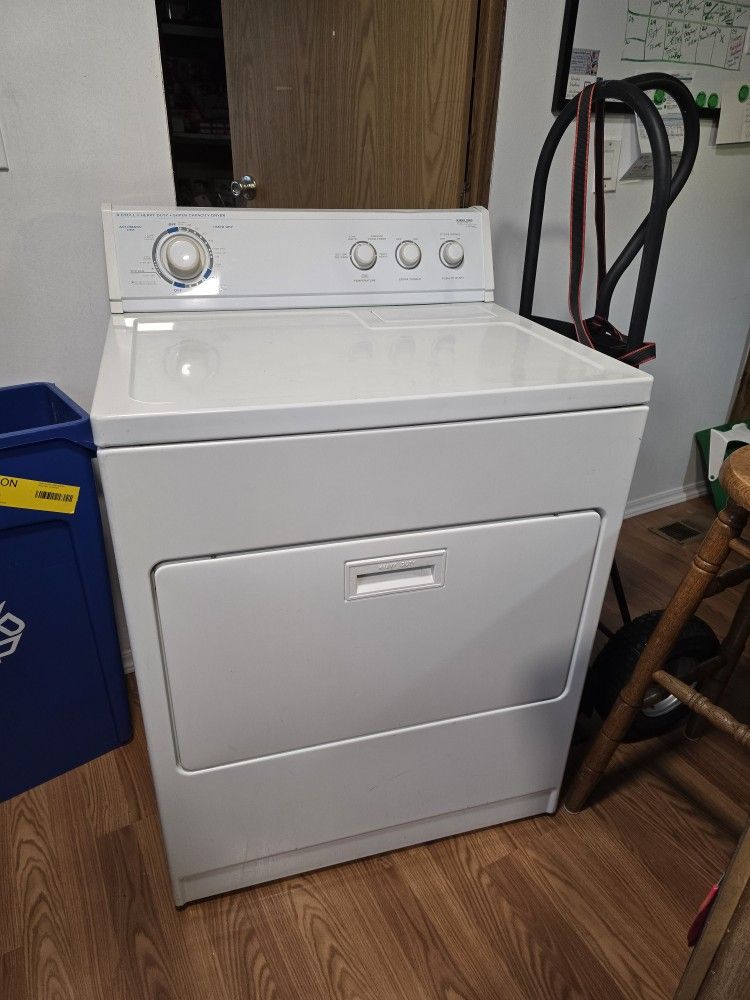 Whirlpool Kirkland Signature Large Dryer