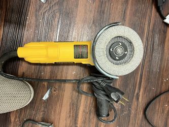DWE4011 41/2° (115mm) ANGLE GRINDER