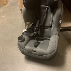 Used Kids Car seat Good Condition Need Gone Today 
