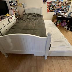 Pottery Barn Full Size Bed With Extra Pull Out