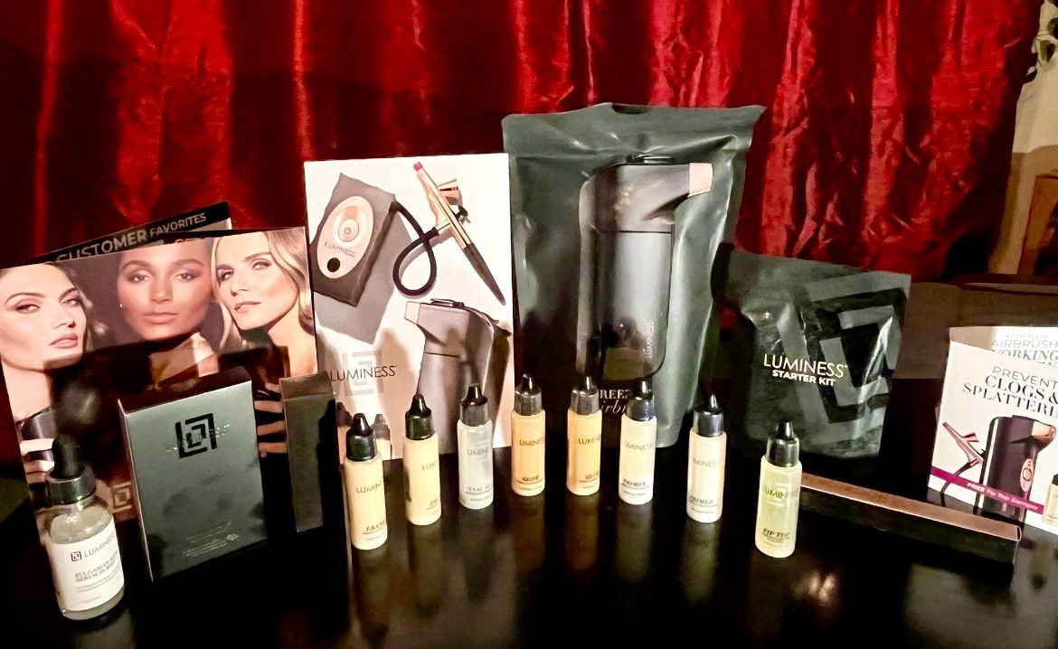New Airbrush XL Set (14 Items) by Luminess ($315 value)
