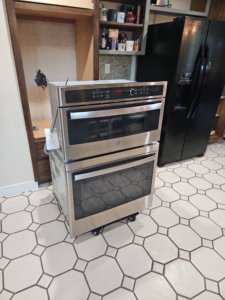 30" GE Wall Oven /Microwave Combo 2023