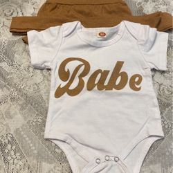 2pcs Baby Girl Outfit Size80 Is 6-9 Months 