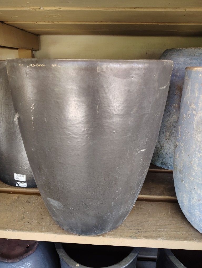 Plant Pot Round base