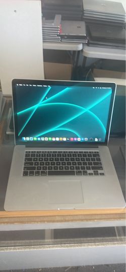 MacBook Pro 15 inch 16GB ram 256GB SSD Core i7