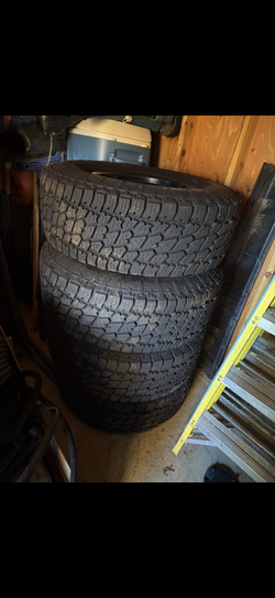 Nitto Terra Grappler G2 35 x 12.5 x 17r w/ Mickey Thompson wheels