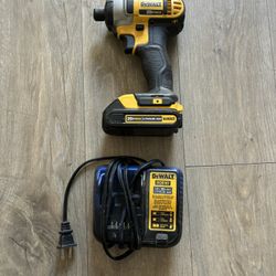 Dewalt Drill DCF885
