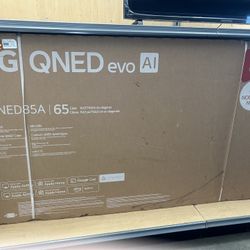 BRAND NEW LG TV (2025)