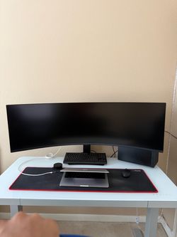 Samsung Odyssey G9 49” Curved Gaming Monitor – 144Hz DQHD – G91F