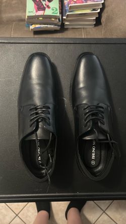Men’s shoes size 9