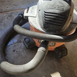 6 Gallon Ridgid Vacuum 