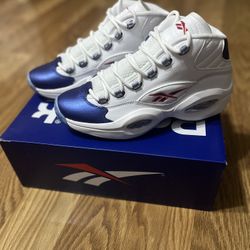 Reebok Question Mid - Men’s Size 9 - White/Pearlized Navy/Red