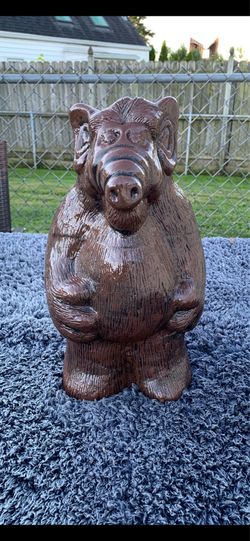 ALF statue