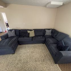 Couch With Pull Out Bed