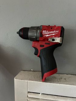 Milwaukee M12 FUEL 12V Lithium-Ion Brushless Cordless 1/2 in. Hammer Drill (Tool-Only)