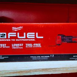 Milwaukee M12 Fuel Muiltitool  Tool New New 