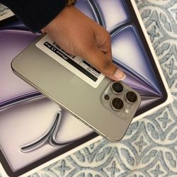 Apple iPhone 15 Pro Unlocked 