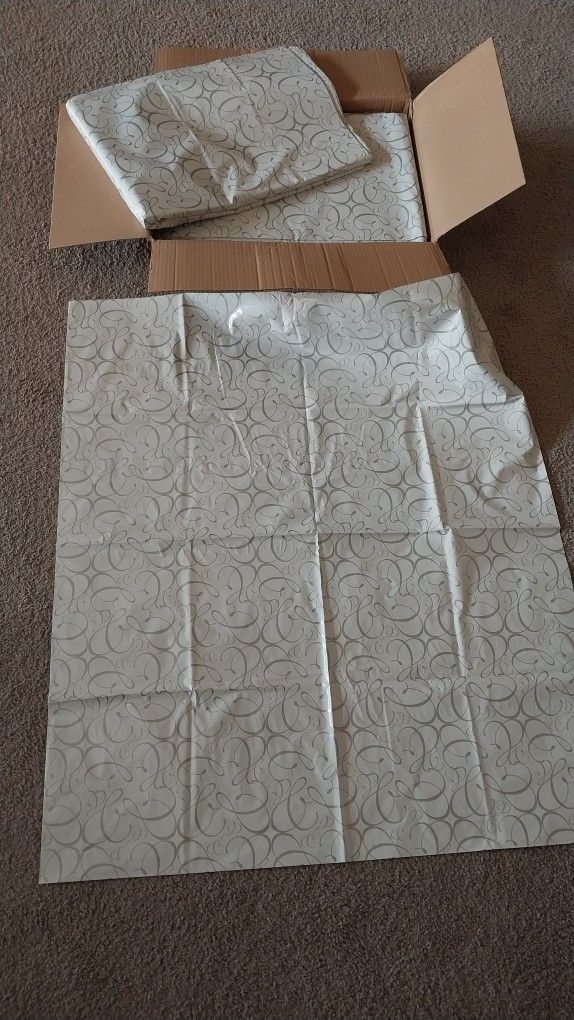 XLarge Beautiful Bridal Poly Bags  100 CT ( Price For All  ) 