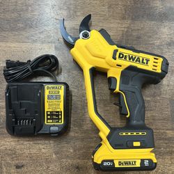 DeWalt 20V Max Cordless Pruner DCPR320 W/ Battery & Charger *5793