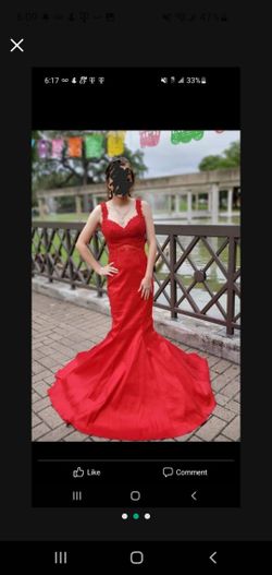 BEAUTIFUL RED PROM DRESS