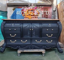 Black 9/drawer wood dresser