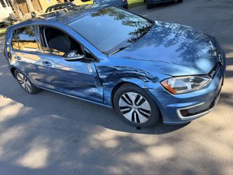 2016 Volkswagen E-gold SE