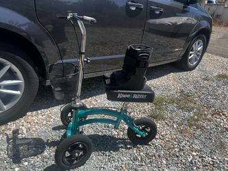 Knee medical scooter foldable mobility with boot