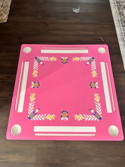 Dominos table