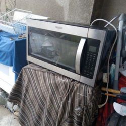 Whirlpool Microwave Width 30" Height 16"