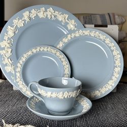 Wedgwood Embossed Queensware Set (5 Pcs) or HUGE LOT (18 Pcs)