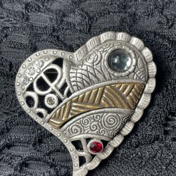 Chico’s Love, Cherish & Inspire Brooch / Pin 