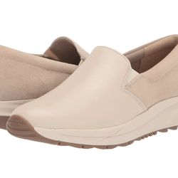 $49–Naturalizer Women's Selah Sneaker