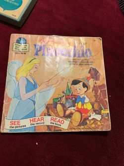 1979 Walt Disney Pinocchio read along book