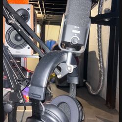 Razer Headset And Rode Mic With USB And Cables