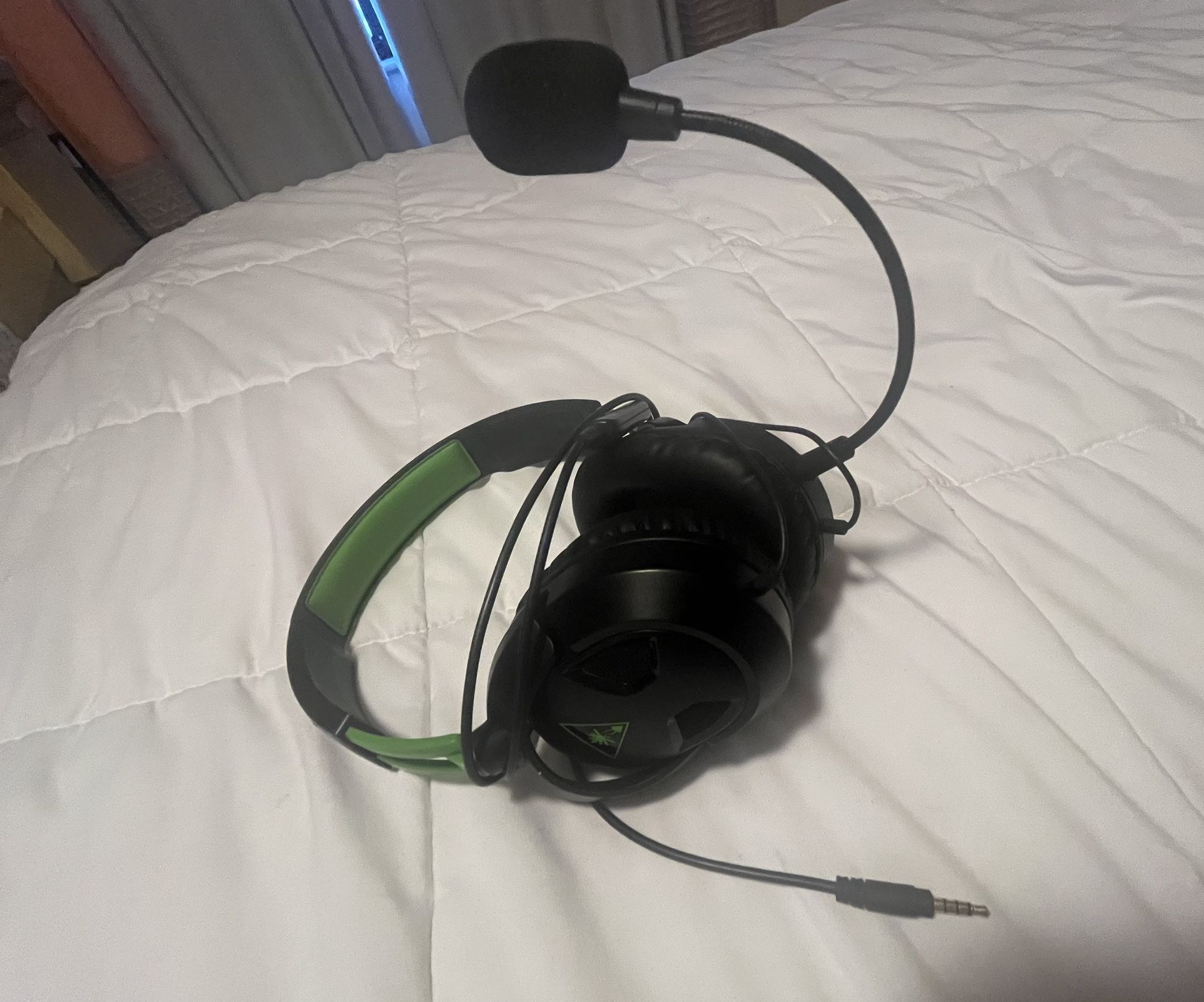 Turtle Beach Recon 50 Xbox Gaming Headset for Xbox Series X/ S, Xbox One, PS5, PS4, PlayStation, etc