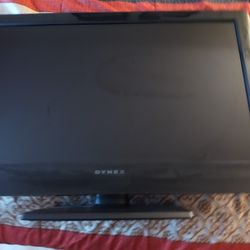 Dynex 32 Inch TV For Sale With Remote 