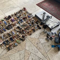 Huge WWE action figures accessories playsets lot wrestlers wrestling wwf dolls