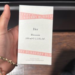 Burberry Her