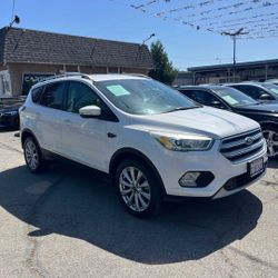 2017 FORD ESCApe $2400 DP