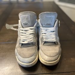 Jordan 4 Frozen Moments