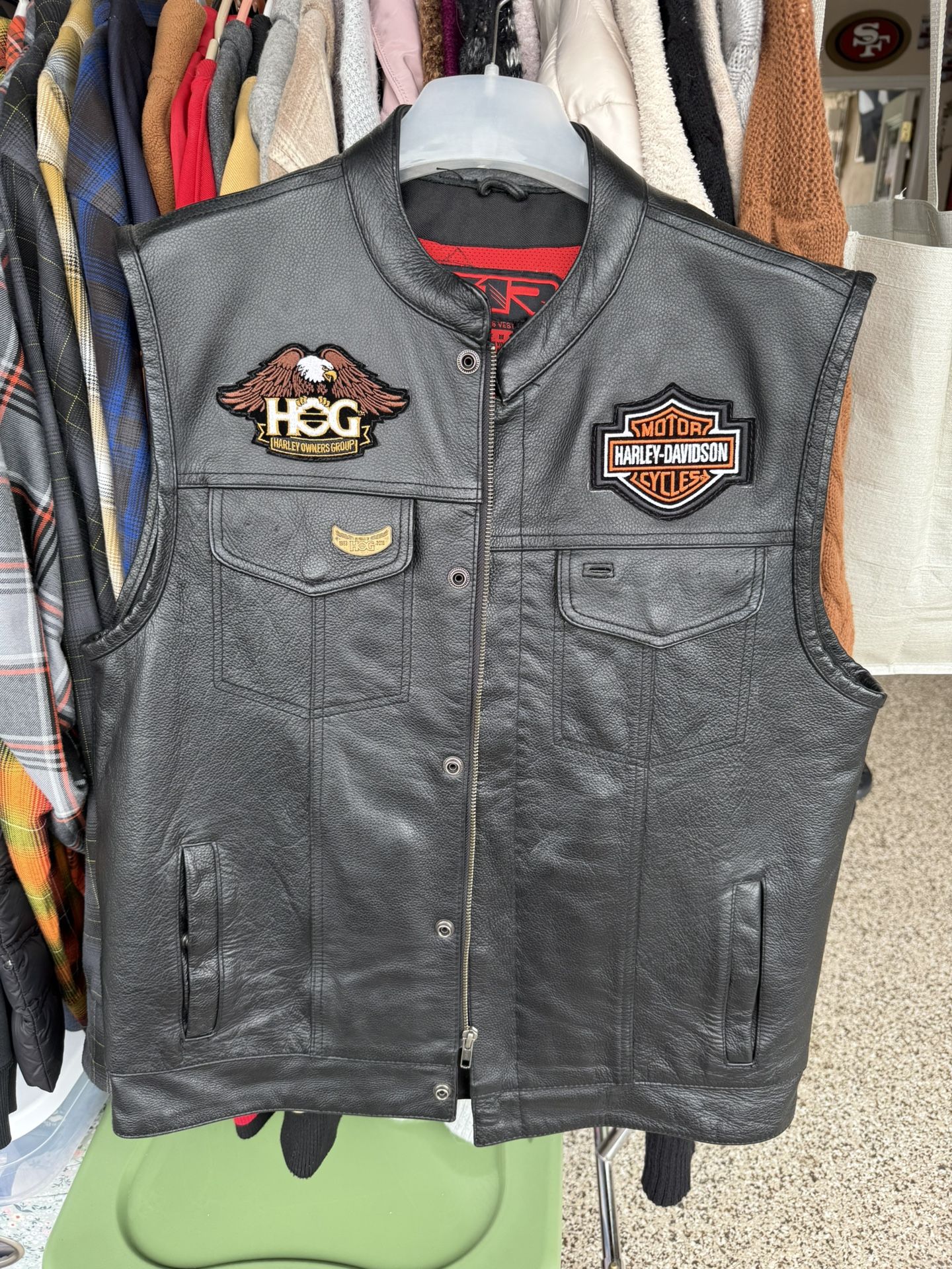 Men’s large leather riding vest