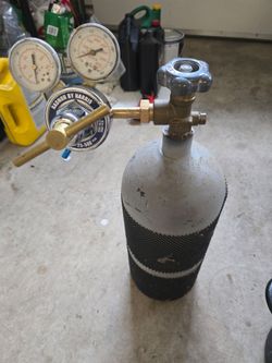 Nitrogen tank 40 cu. With regulator