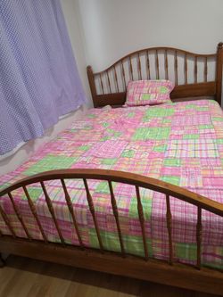 ​​Matching Ethan Allen Solid Maple 3-Piece Bedroom Set (Queen Spindle Bed, Desk & Dough Box Table)
