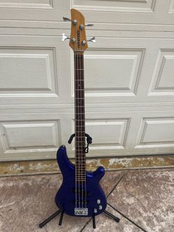 Fernandes bass