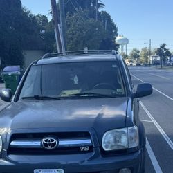 2005 Toyota Sequoia