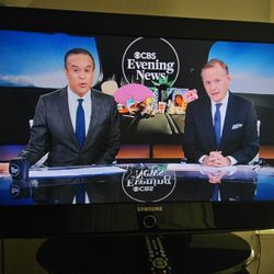Samsung 32 Inch TV With Front Speakers not smart 