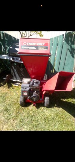 Troy-Bilt 10HP Chipper Shredder