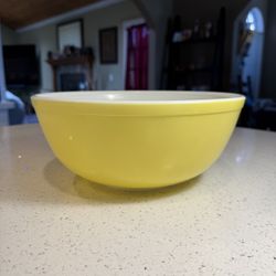 Vintage Pyrex 404 Primary Yellow 4 Qt Mixing Bowl – USA