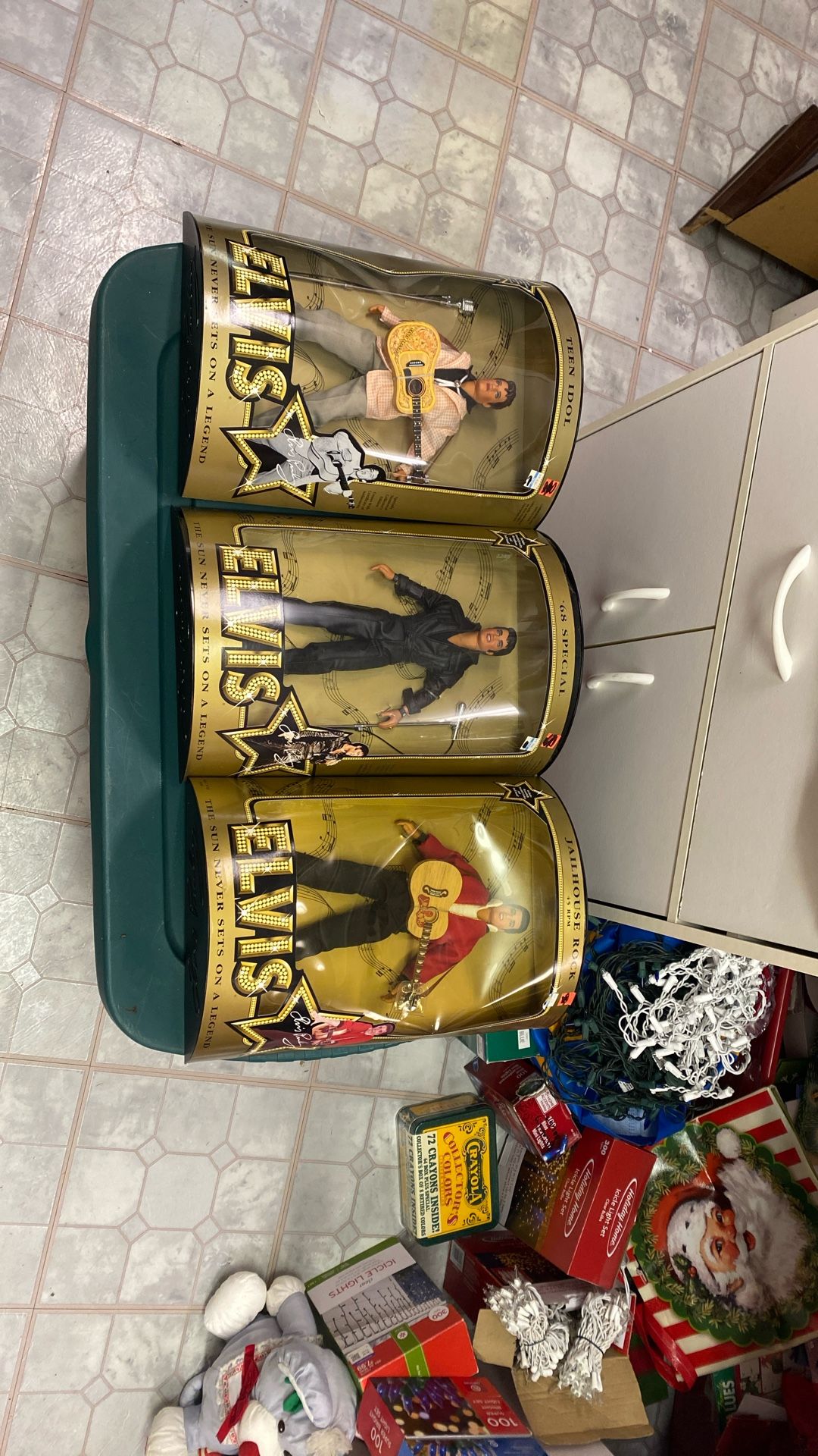 3- Elvis Dolls